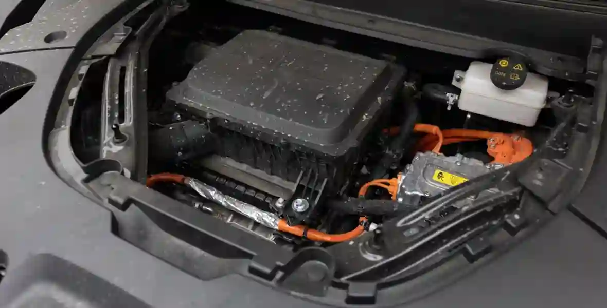 Новость EVOLUTE (Подробный тест EVOLUTE i‑SPACE: все плюсы и минусы доступного гибрида российской сборки)